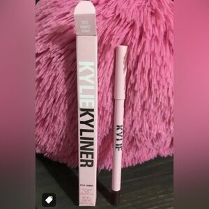 Kylie eyeliner
